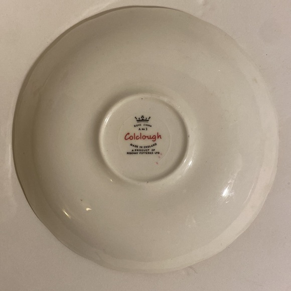 EUC. Vintage Colclough China, light purple teacup, and saucer set of one. - Picture 6 of 7